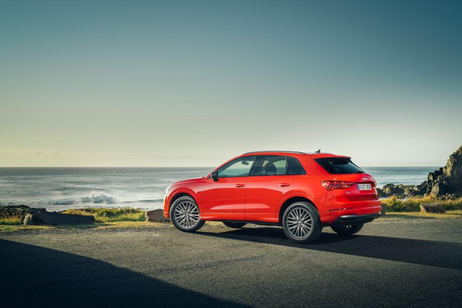  Audi Q3 35 TFSI Launch Edition 2019 года  (AU) (фото 10 из 32)